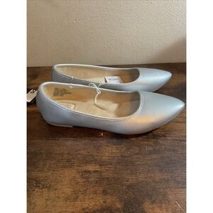 New-SO- Neema Women's Pointed Ballet‎ Flat Silver Size 7